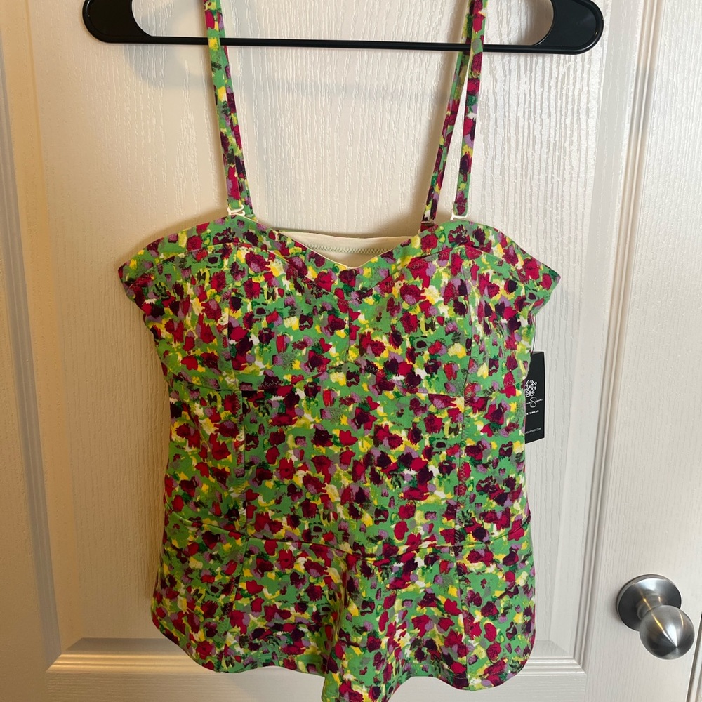 Jessica Simpson Floral Peplum Top